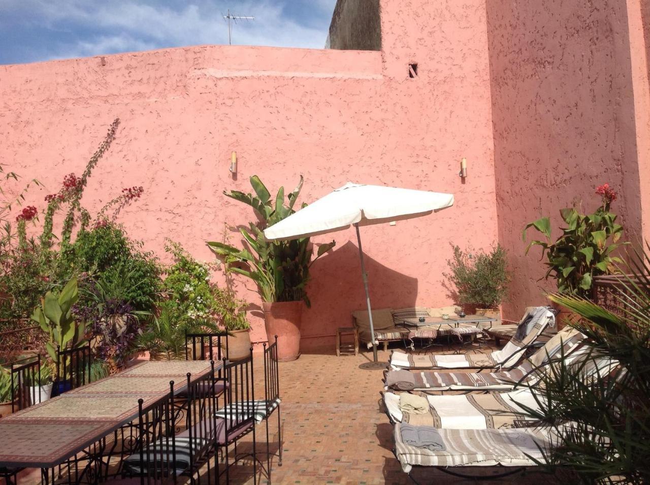 Riad El Ma แมกเนส ภายนอก รูปภาพ